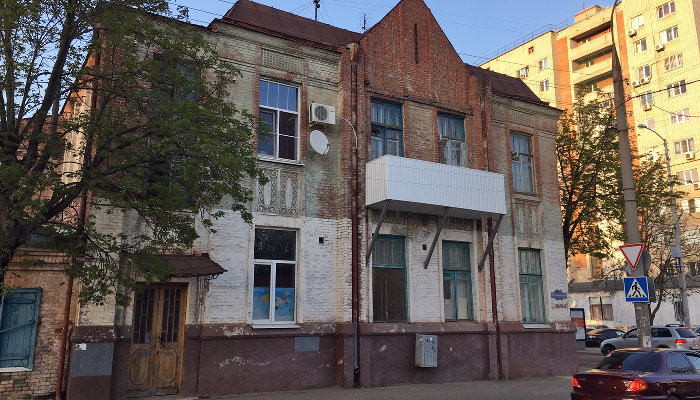 Куда катится исторический центр? Как «дом с розой» стал «домом с балконом из&nbsp;металлопрофиля»