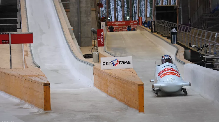 Чемпионат мира по бобслею в Сочи: Мужчины. Двойки &copy;&nbsp;Елена Синеок, ЮГА.ру