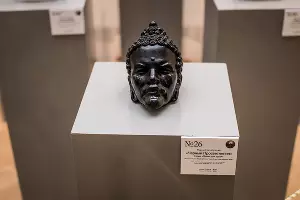 Выставка аукциона MOST, &laquo;Черный просветленин&raquo;, серия &laquo;Ленин для души&raquo;, Маяна Насыбуллова &copy;&nbsp;Фото Елены Синеок, Юга.ру