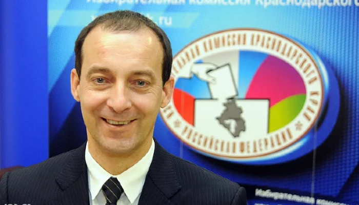 Глава избирательной комиссии Краснодарского края Юрий Бурлачко &copy;&nbsp;Елена Синеок. ЮГА.ру