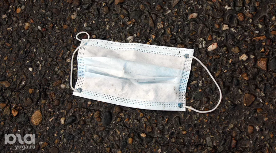 Медицинская маска &copy;&nbsp;Фото Дмитрия Пославского, Юга.ру
