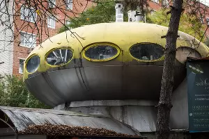 Бывшее кафе «Спутник», Краснодар, улица Атарбекова, 2020 год &copy;&nbsp;Фото Елены Синеок, Юга.ру