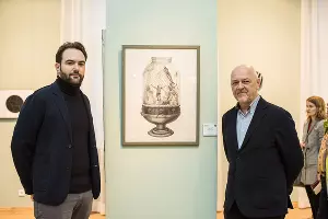 Выставка аукциона MOST. Франческо Бьянкини, Евгений Руденко и работа Людмилы Барониной из серии &laquo;Впусти меня&raquo; &copy;&nbsp;Фото Елены Синеок, Юга.ру