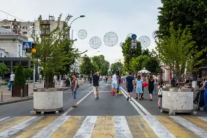 Улица Красная &copy;&nbsp;Фото Елены Синеок, Юга.ру