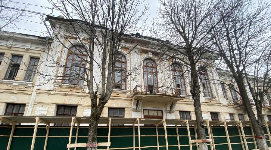 Дом офицеров в Майкопе &copy;&nbsp;Фото из инстаграма Мурата Кумпилова, www.instagram.com/muratkumpilov