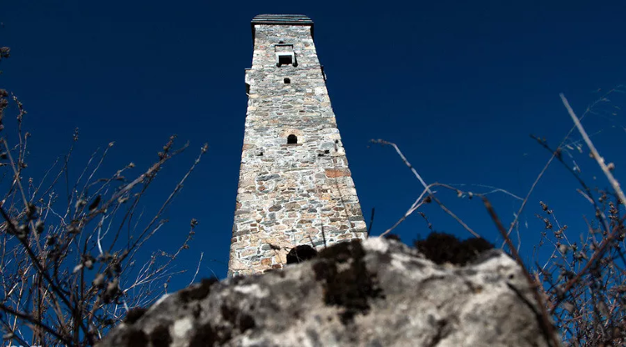 Башенный комплекс "Эрзи" в Джейрахском районе, Ингушетия &copy;&nbsp;Елена Синеок, ЮГА.ру