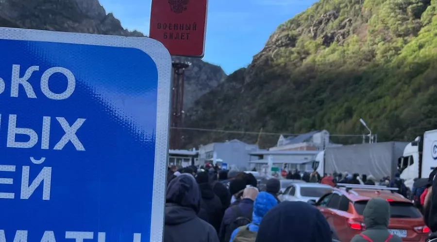 Люди на российско-грузинской границе &copy;&nbsp;Фото Катерины Данильян