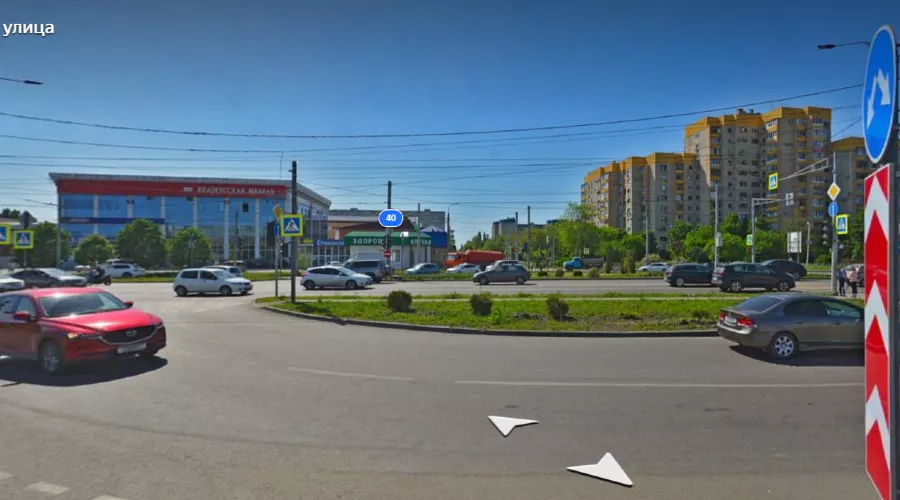 Пересечение улиц Кореновской и Дзержинского &copy;&nbsp;Скриншот страницы сервиса &laquo;Яндекс Карты&raquo;, 2021 год