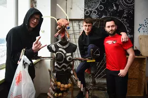 Арт-группировка ЗИП &copy;&nbsp;Фото Елены Синеок, Юга.ру