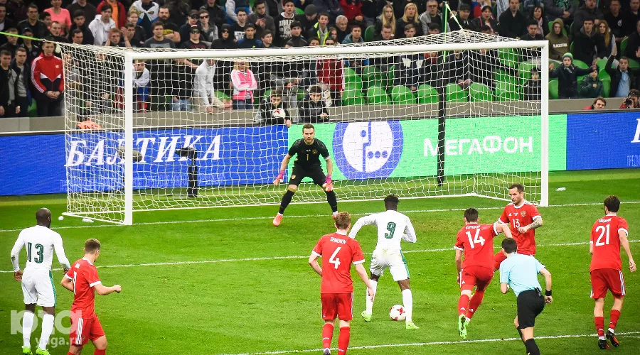 Сборная России по футболу проиграла Кот-д'Ивуару в Краснодаре &copy;&nbsp;Фото Елены Синеок, Юга.ру