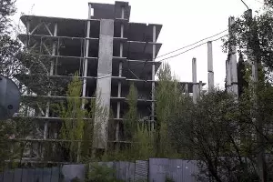 Конкурс  архитектурного безобразия &laquo;#АнтиКраснов&raquo; &copy;&nbsp;Фото с сайта yalta.rk.gov.ru