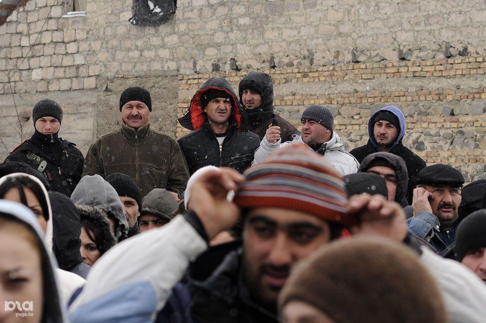 Какое население осетии. Жители Осетии. Южная Осетия фото жителей. Южная Осетия население. В Хвце Южная Осетия жители.
