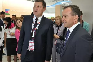 Владимир Трифонов и Вениамин Кондратьев &copy;&nbsp;Фото пресс-службы администрации Павловского района