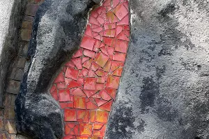 Мозаика на здании завода &laquo;Чайка&raquo; &copy;&nbsp;Фото Алексея Угольникова