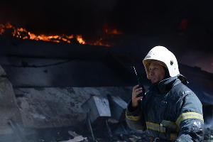 Пожар на складе резиновых изделий в Краснодаре © Фото Михаила Ступина, Юга.ру