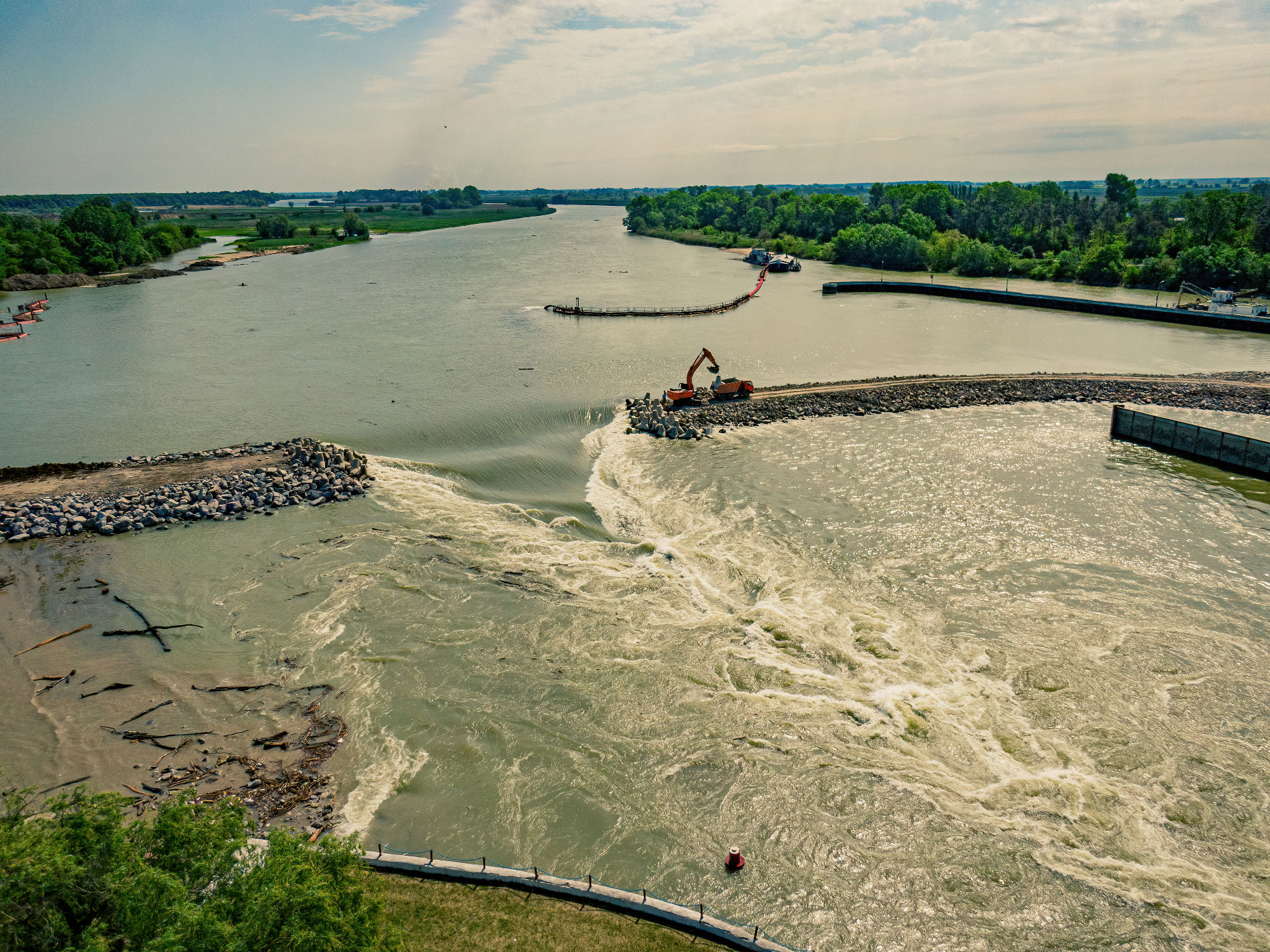 Спокойствие реки Кубани обманчиво © Фото Антона Быкова, Юга.ру