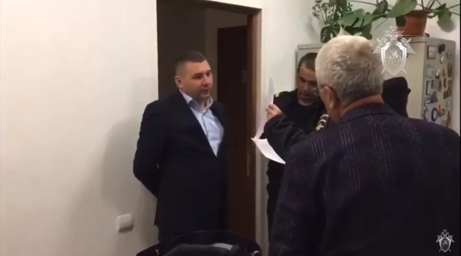 Задержание Алексея Когарлыцкого &copy;&nbsp;Скриншот видео СК РФ