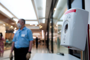 Первый день работы краснодарских ТРЦ после карантина © Фото Дмитрия Леснова, Юга.ру