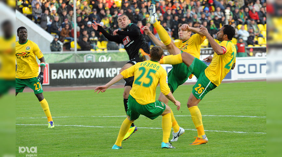 "Краснодарское дерби" © Елена Синеок. ЮГА.ру