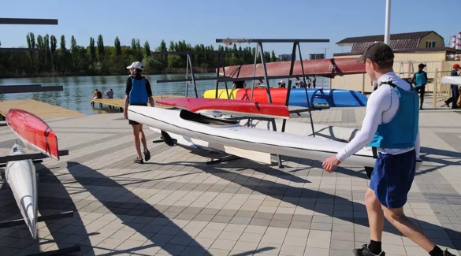 Всероссийские соревнования по гребле на байдарках и каноэ &copy;&nbsp;Елена Синеок. ЮГА.ру