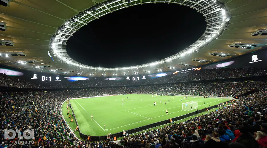 ФК "Краснодар" проиграл "Шальке" в матче Лиги Европы &copy;&nbsp;Фото Елены Синеок, Юга.ру