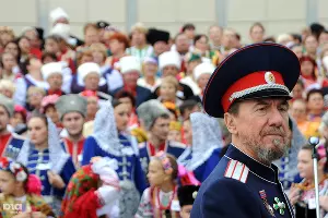 Кубанский казачий хор устанавливает мировой рекорд &copy;&nbsp;Фото Елены Синеок, Юга.ру
