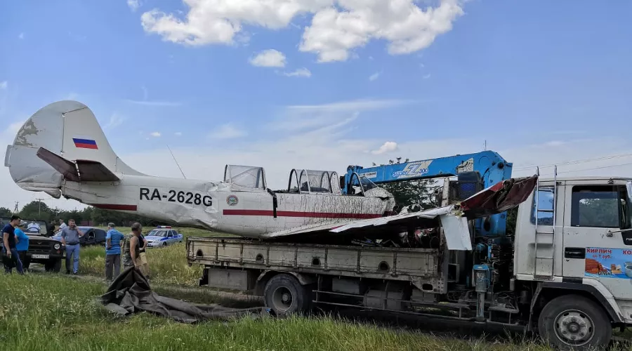 Авария самолета Як-52 &copy;&nbsp;Фото пресс-службы Южного СУT СК России