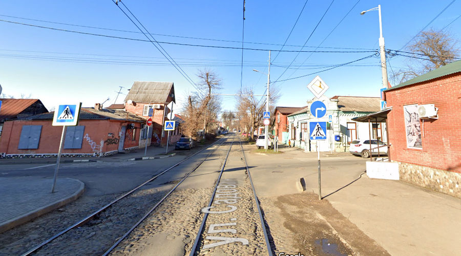 Угол улиц Садовой и Длинной в Краснодаре © Скриншот сайта Google.com/maps