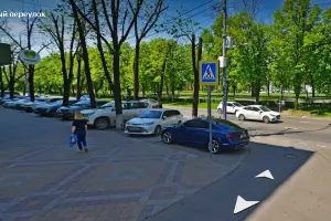 Пересечение переулка Курганного и улицы Красной &copy;&nbsp;Скриншот страницы сервиса &laquo;Яндекс Карты&raquo;, 2021 год