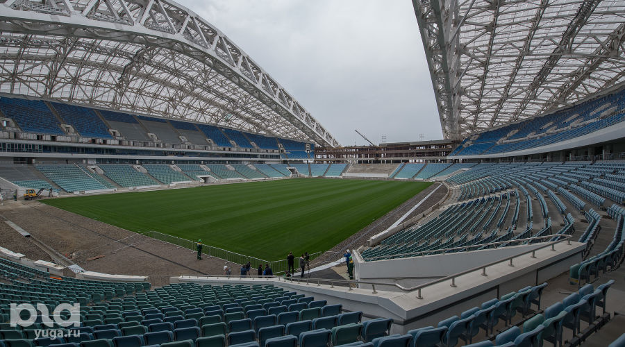Делегация FIFA проверила готовность стадиона "Фишт" в Сочи к ЧМ-2018 © Нина Зотина, ЮГА.ру