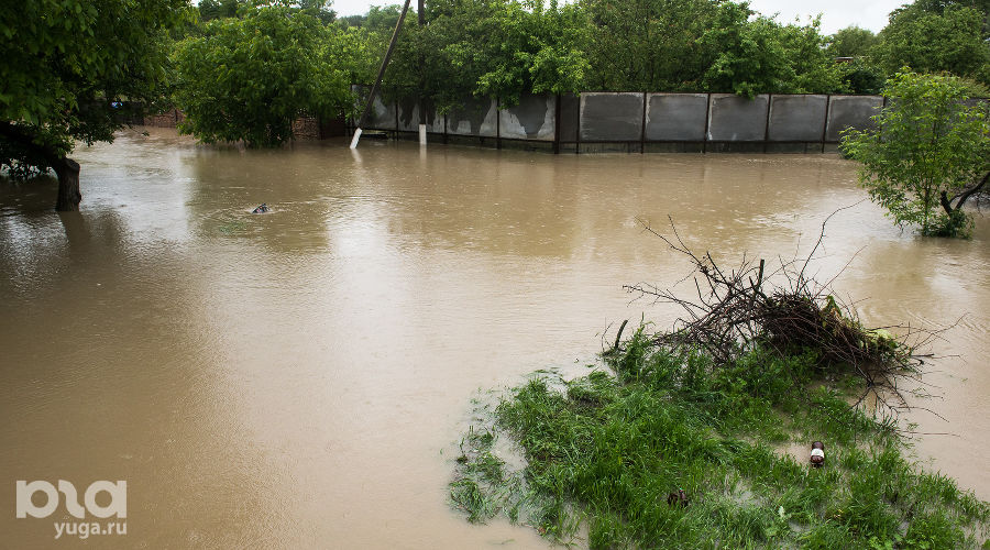 Подтопление в селе Левокумка Ставропольского края © Фото Антона Подгайко, Юга.ру