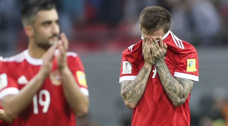 Сборная России по футболу. Александр Самедов и Федор Смолов  &copy;&nbsp;Фото с сайта rfs.ru