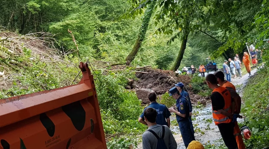 Сель в Хостинском районе Сочи &copy;&nbsp;Фото из группы &laquo;ДТП и ЧП | Сочи&raquo;, vk.com/dtpsochi