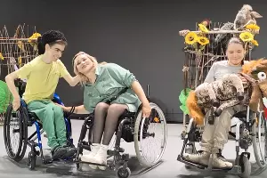 Спектакль «Как казак за счастьем ходил» &copy;&nbsp;скриншот видео со страницы &laquo;Вконтакте&raquo; театра &laquo;Лестница&raquo;