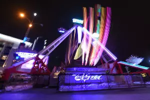 Рождественская ярмарка на Главной городской площади Краснодара &copy;&nbsp;Фото Елены Синеок, Юга.ру