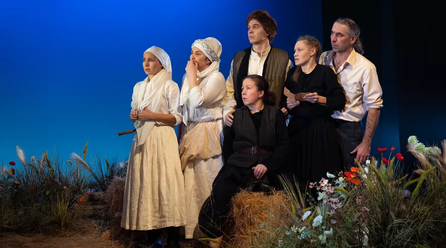 Кадр из спектакля «Материнское поле» &copy;&nbsp;Фото Алексея Петрова