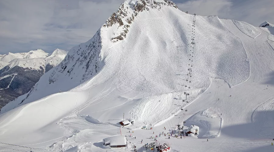 Зона Цирк-2, трасса «Черная Пирамида» &copy;&nbsp;Фото курорта &laquo;Горки Город&raquo;