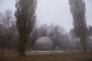 Туман в парке «Солнечный остров» &copy;&nbsp;Фото Елены Синеок, Юга.ру