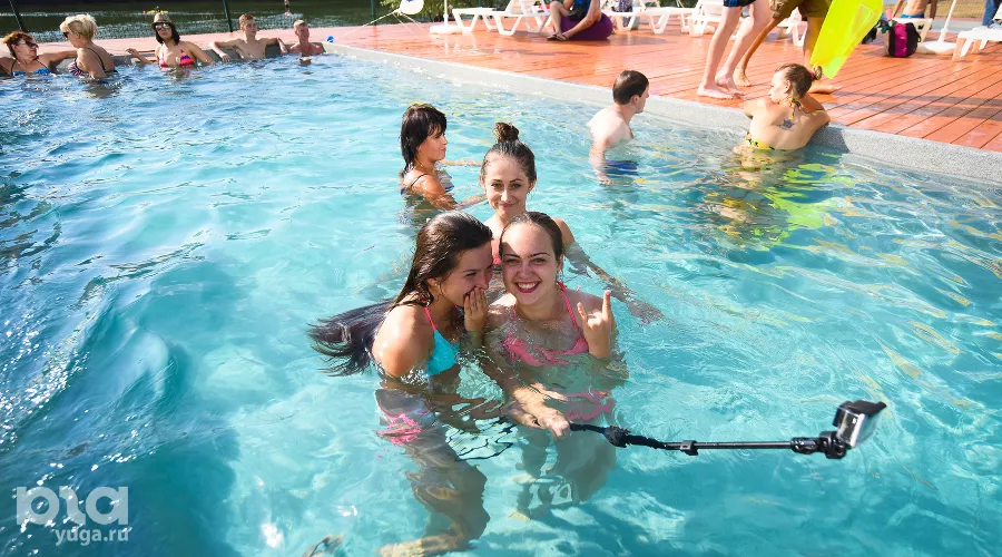 В Краснодаре открылся первый городской пляж &copy;&nbsp;Елена Синеок, ЮГА.ру