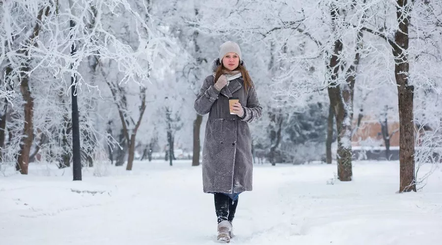 женщина &copy;&nbsp;Изображение сгенерировано нейросетью Gigachat