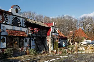 Музей снежного человека в поселке Каменномостском, Адыгея &copy;&nbsp;Фото Влада Александрова, Юга.ру