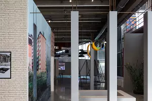 Вид экспозиции Шафаростовой на 2-й Триеннале российского современного искусства &laquo;Красивая ночь всех людей&raquo; в &laquo;Гараже&raquo;, Москва, 2020 &copy;&nbsp;Фото Ивана Ерофеева и Юрия Пальмина