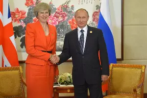Тереза Мэй и Владимир Путин &copy;&nbsp;Фото пресс-службы Кремля