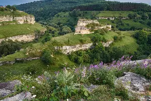 Лермонтовская скала &copy;&nbsp;Фото Светланы Воробьевой с сайта Wikimedia