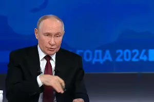 Прямая линия и большая пресс-конференция Владимира Путина &copy;&nbsp;Скриншот видео с Rutube-канала &laquo;ИЗВЕСТИЯ&raquo;