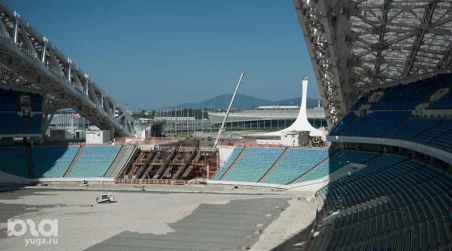 Делегация FIFA проверила готовность сочинского стадиона "Фишт" &copy;&nbsp;Нина Зотина, ЮГА.ру