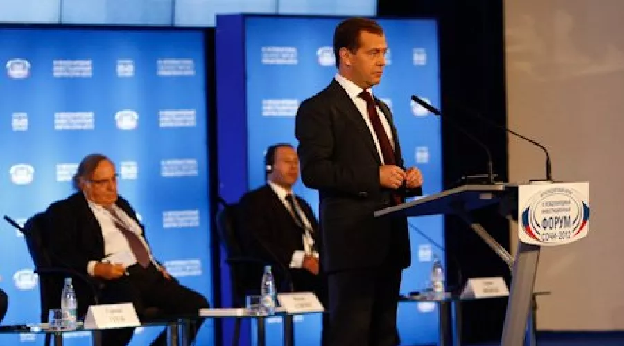 Дмитрий Медведев на инвестиционном форуме "Сочи-2012" &copy;&nbsp;Геннадий Аносов, пресс-служба администрации края