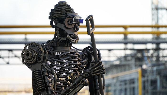 Искусство в металле. Скульптуры кубанских металлургов установили на улицах Абинска