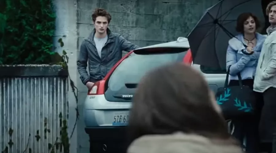 Кадр из трейлера к фильму «Сумерки» &copy;&nbsp;Скриншот видео с YouTube-канала &laquo;Трейлеры к фильмам&raquo;, www.youtube.com/@user-uk3zw2op3c