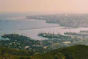 Порт Новороссийска &copy;&nbsp;Фото Павла Незнанова, unsplash.com